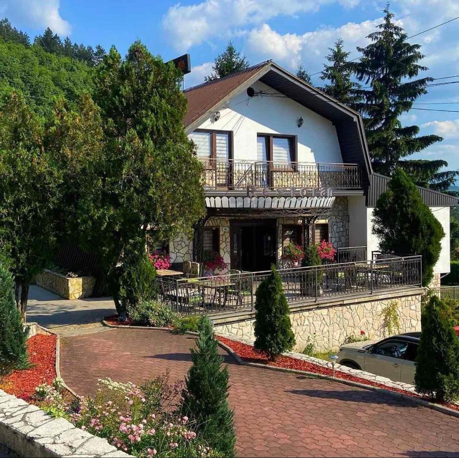 Hotel Bob Сараево Экстерьер фото