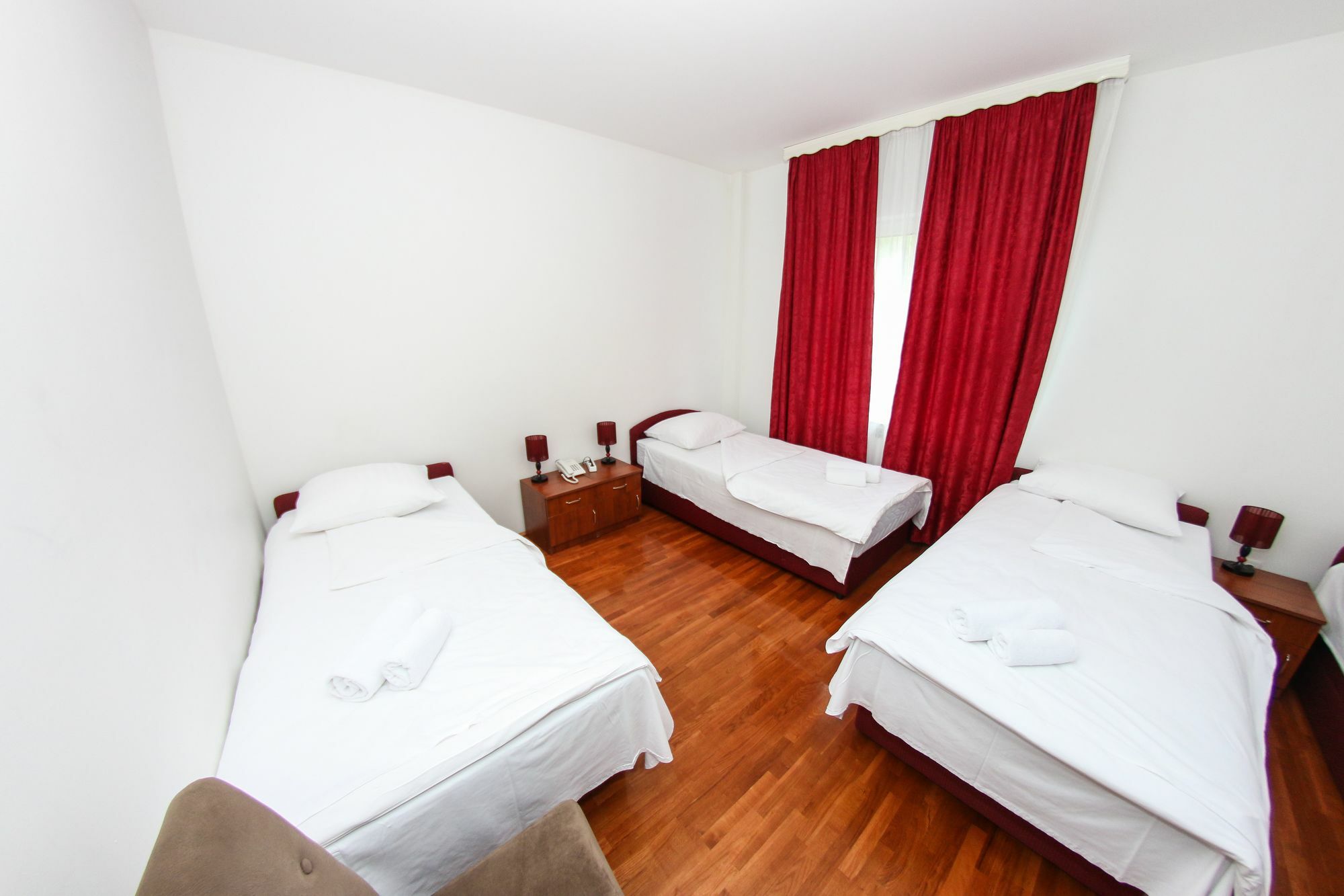 Hotel Bob Сараево Экстерьер фото