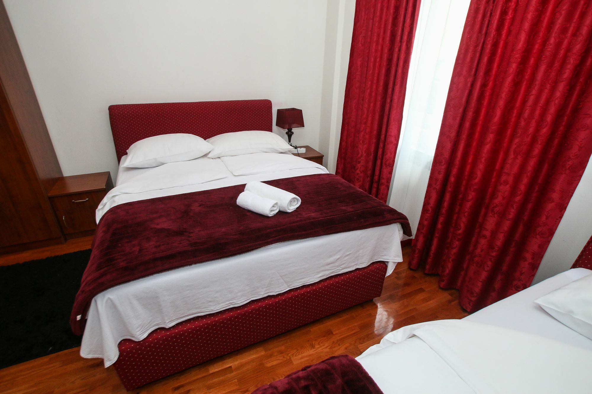 Hotel Bob Сараево Экстерьер фото